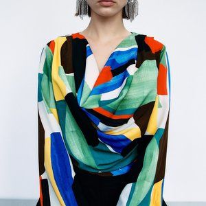 Zara Multicolored Flowy Neckline Printed Top / Size Small / NWT